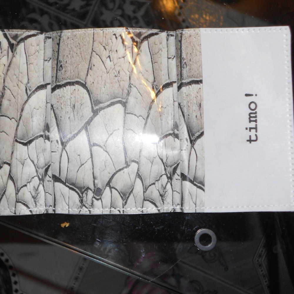 TIMO Trifold Slim ID Wallet NEW